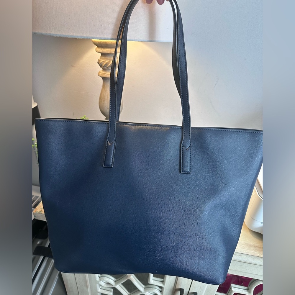 Marc Jacobs Navy Blue Saffiano Leather Large Tote Shoulder Bag - Picture 5 of 16
